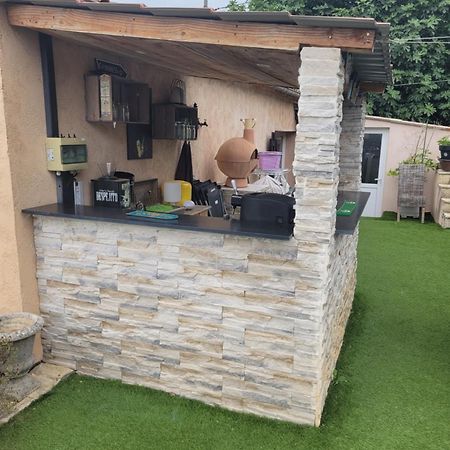 Loue Chalet De 11M2 Auribeau-sur-Siagne Exteriör bild