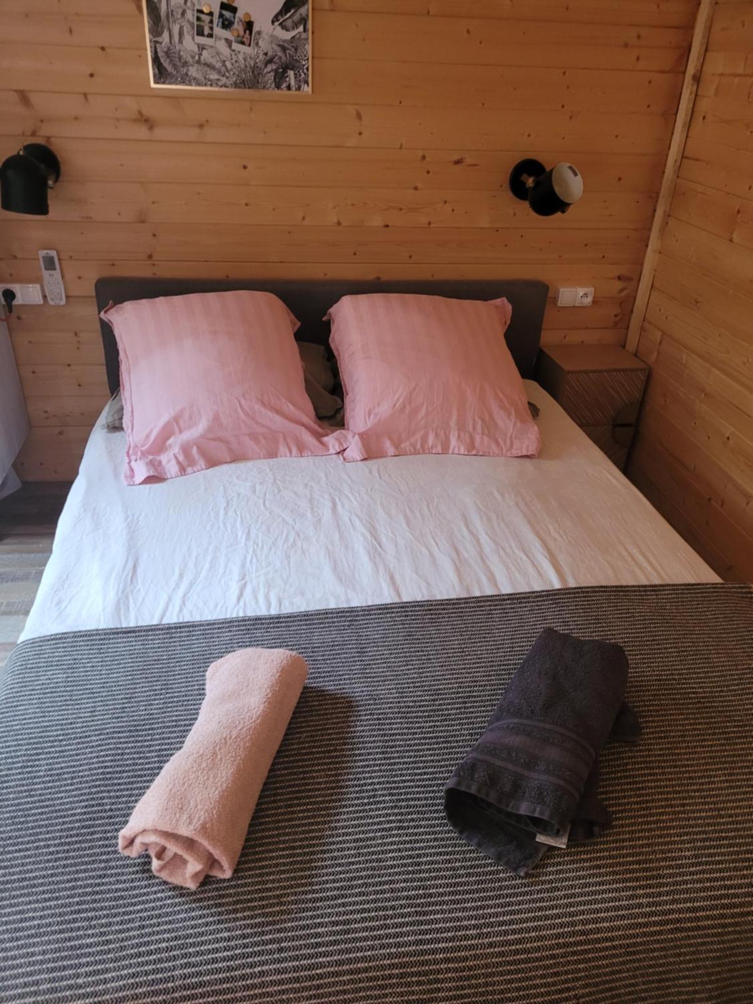 Loue Chalet De 11M2 Auribeau-sur-Siagne Exteriör bild